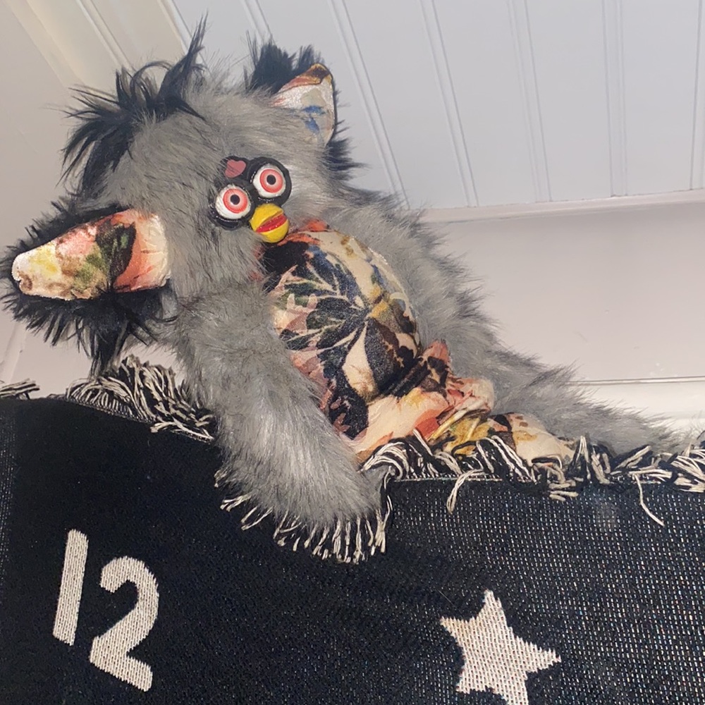 5 foot bendable with spine glasses Furby worm #furby #furbyart #customfurby - Picture 4 of 4